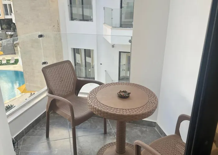 Aqua Infinity Apartman Gurdaka
